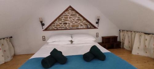 Plouvorn House | Gîte Les Pampas Les Jardins de Kerellec 20min de la mer 2 à 4 personnes jacuzzi et terrasse