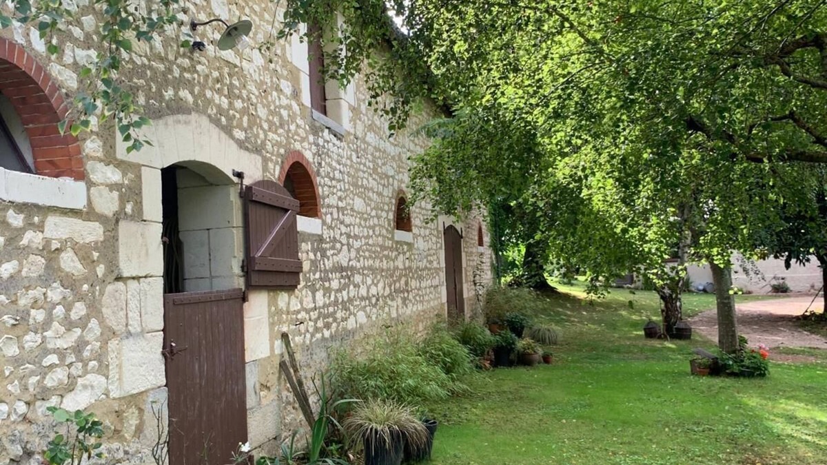Ligueil House | Gîte Les Rimbaudières à Ligueil - 6 Personnes Maximum