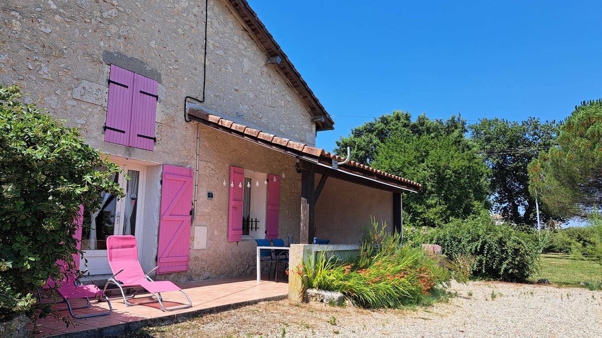 Saint-Pierre-de-Buzet Other | Gîte “Les Tamaris”