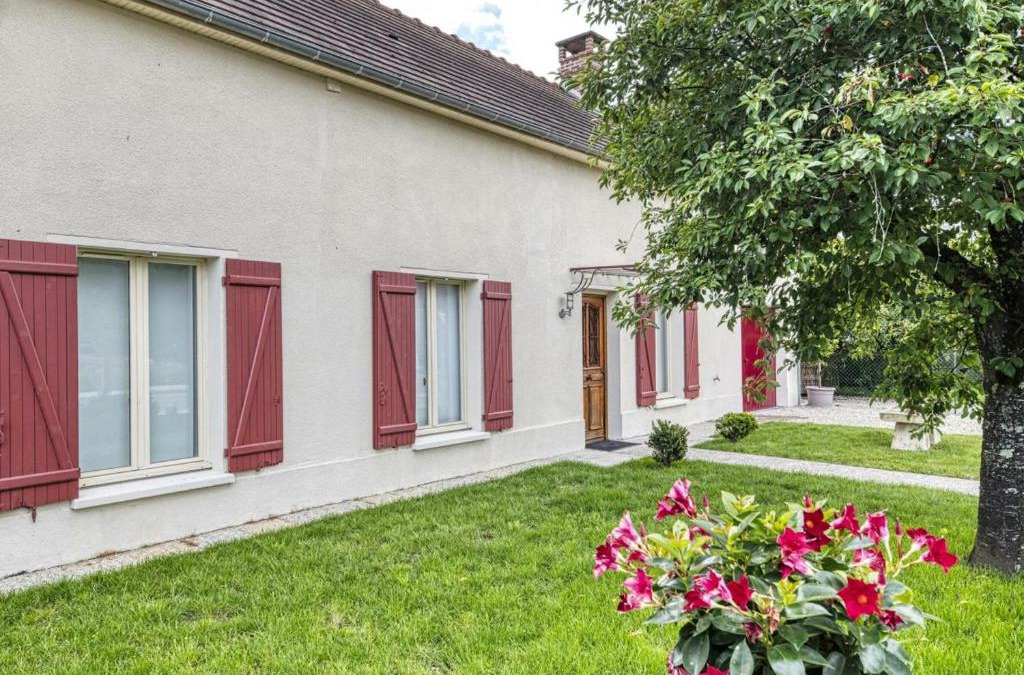 Mesnil-Saint-Pere House | Gîte Mesnil-Saint-Père, 4 pièces, 6 personnes - FR-1-543-200