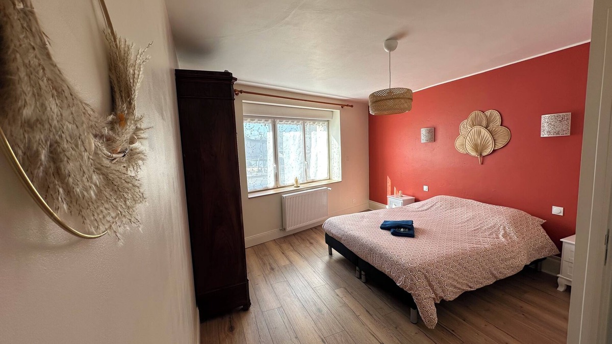 Prix-les-Mezieres House | Gîte OPLM 8 p. Near Charleville