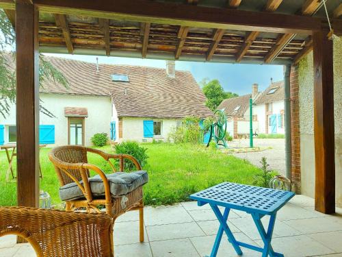 Ouerre House | Gîte paisible avec jardin, proche nature et sites historiques, idéale pour détente et activités outdoor. - FR-1-581-138