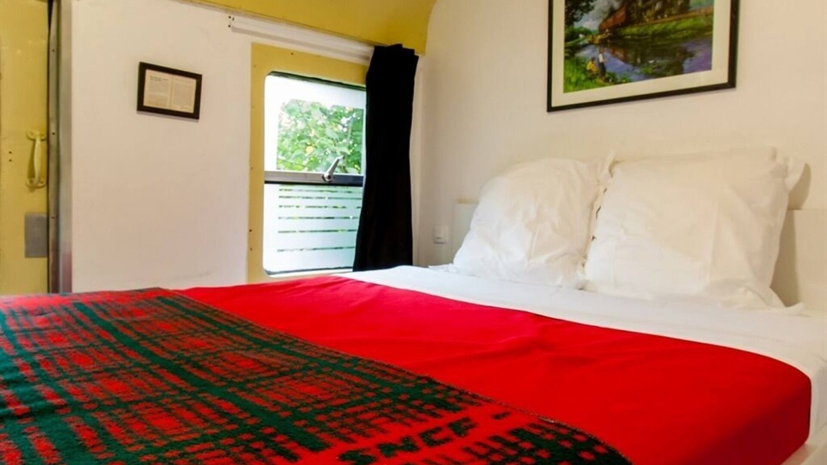 Lanester Apartment | Gîte Picasso Apartment sleeps 6