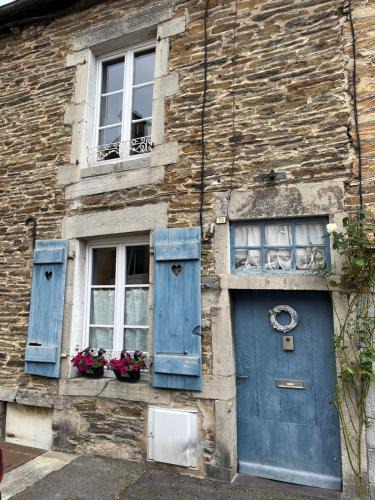 Fumay House | Gîte Pierre et Meuse