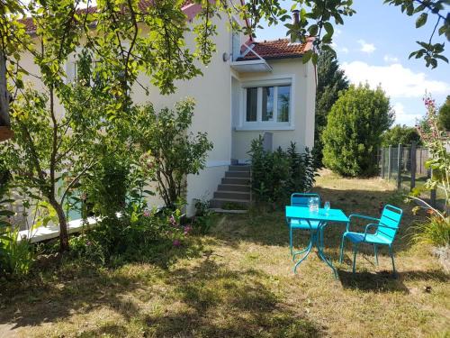 Muides-sur-Loire House | Gîte rénové avec jardin clos, proche des Châteaux de la Loire et de l'itinéraire « La Loire à Vélo » - FR-1-491-410