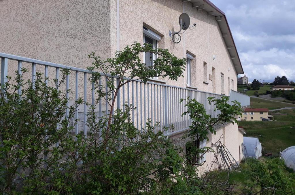 Saint-Romain-en-Jarez House | Gîte rural avec jardin, parking et WiFi - Saint-Romain-en-Jarez - FR-1-496-295
