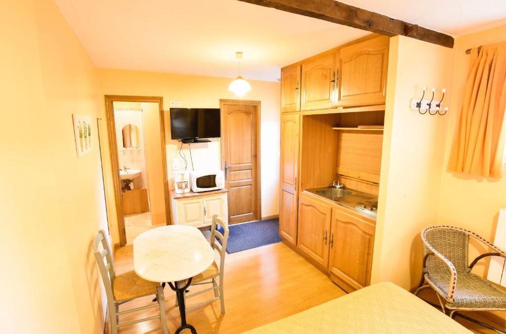 Sable-sur-Sarthe House | Gîte Sablé-sur-Sarthe, 1 pièce, 2 personnes - FR-1-410-351