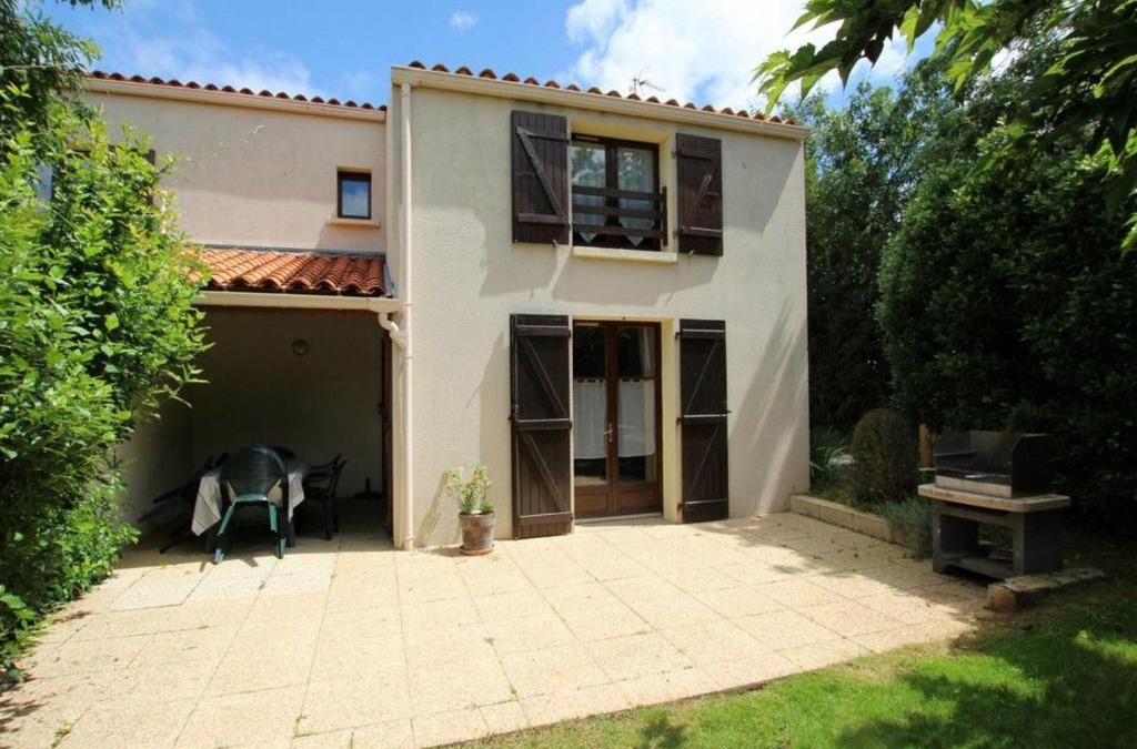 Saint-Aubin-la-Plaine House | Gîte Saint-Aubin-la-Plaine, 3 pièces, 4 personnes - FR-1-426-247