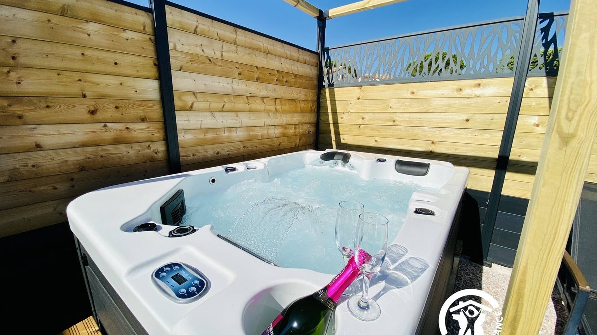 Villemoustaussou House | Gîte & SPA Le Villemachois 4 - Neuf - Tout Confort et Tout Compris !