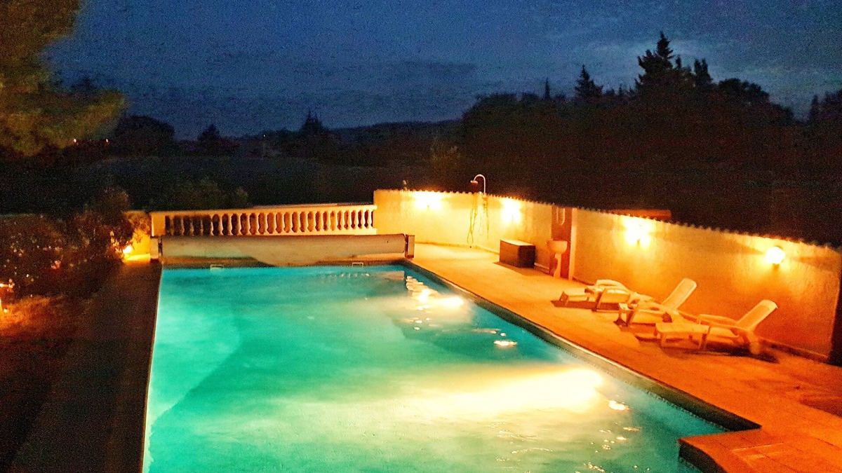Piolenc Ski Chalet | Gîte Spa, piscine, Tennis - 2 people - Les Garrigues de l'Oluké -