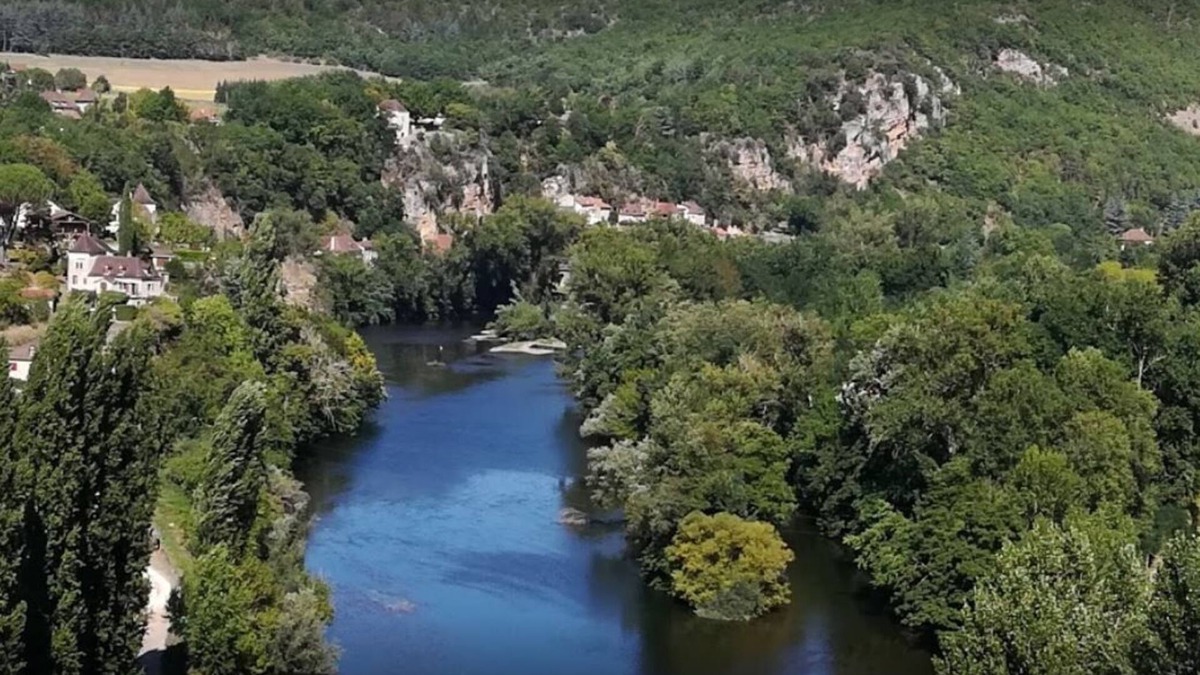 Tour-de-Faure House | Gîte St Cirq Lapopie, breathtaking view, swimming pool.
