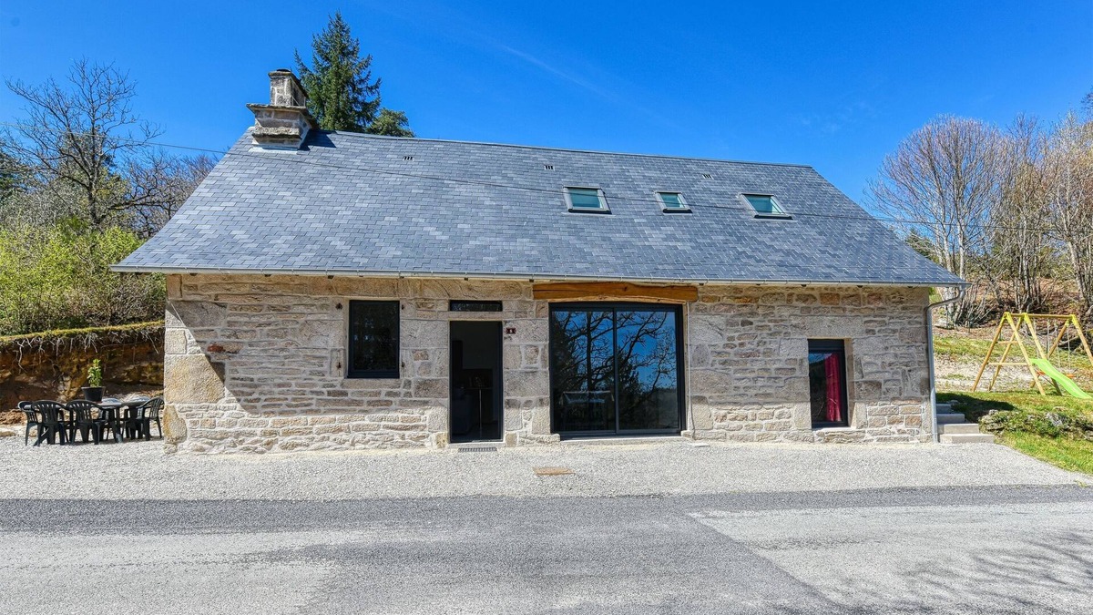 Peret-Bel-Air House | Gîte Theillac - Maison au calme avec beau jardin