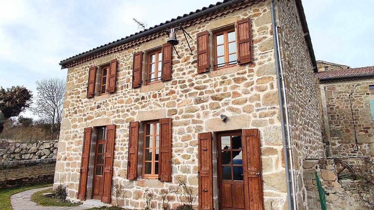 Laval-Atger House | Gîtes de France in Tresbos