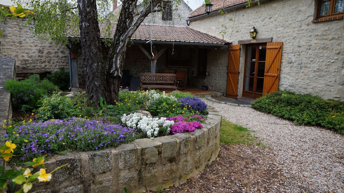 Poligny Cottage | Gîtes de la Fontaine Gargot cottage for 7 people