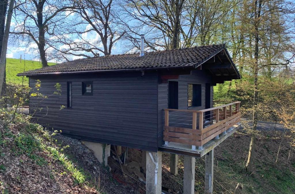 Houyet Ski Chalet | Gîtes Douillets : Chalet sur Pilotis