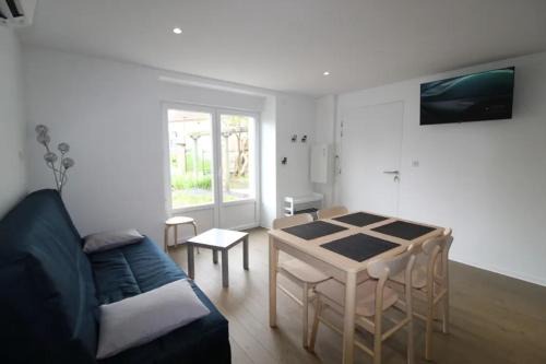 Remoncourt Apartment | Gîtes La Source du Rey avec terrasse et jardin
