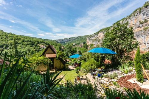 Cabrerets Apartment | Gîtes Un Jardin dans la Falaise