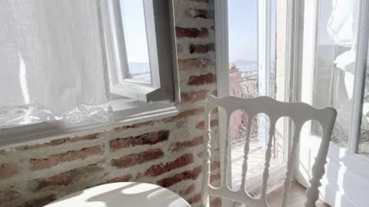 Ayvalik City Center House | Gülsün Hanim Konagi