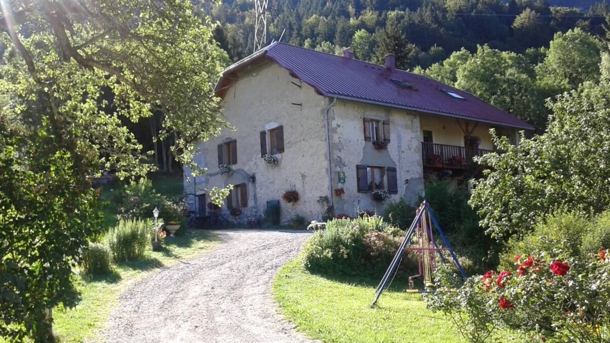 Chezery Forens House | G104010 - Chezery-forens