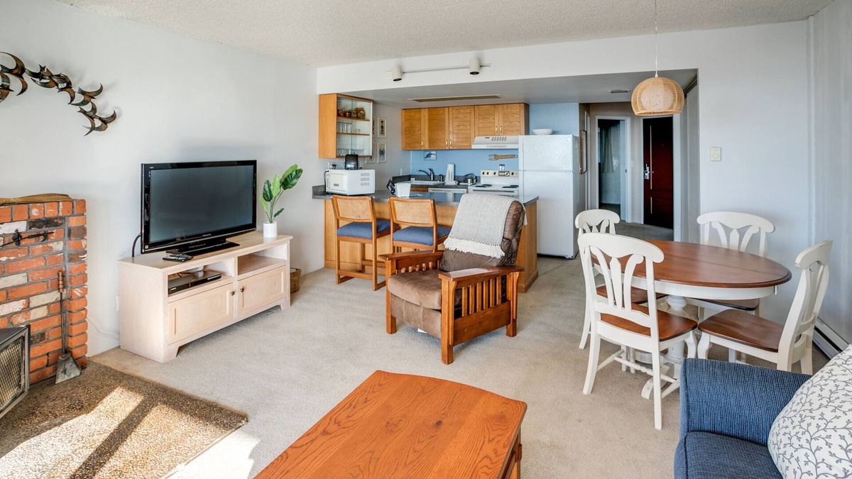 Gearhart Condo | G673 1 Bedroom 3rd floor No cleaning fees