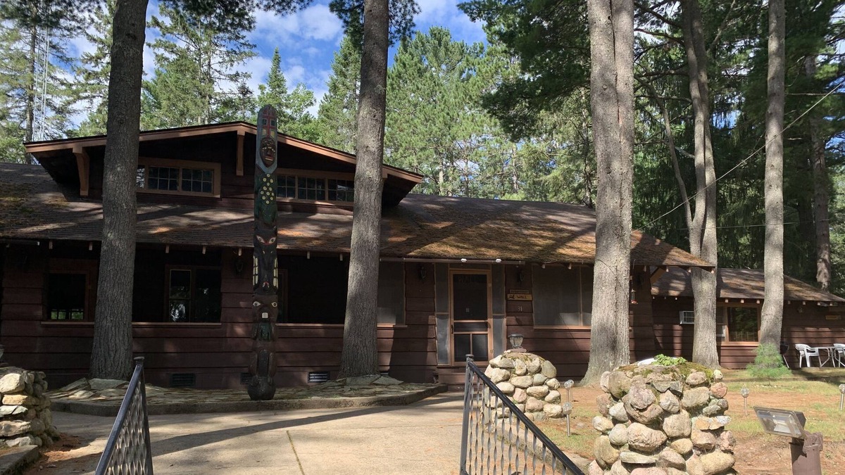 St Germain Cabin | Gabe's Lost Resort Arbor Vitae Unit # 31