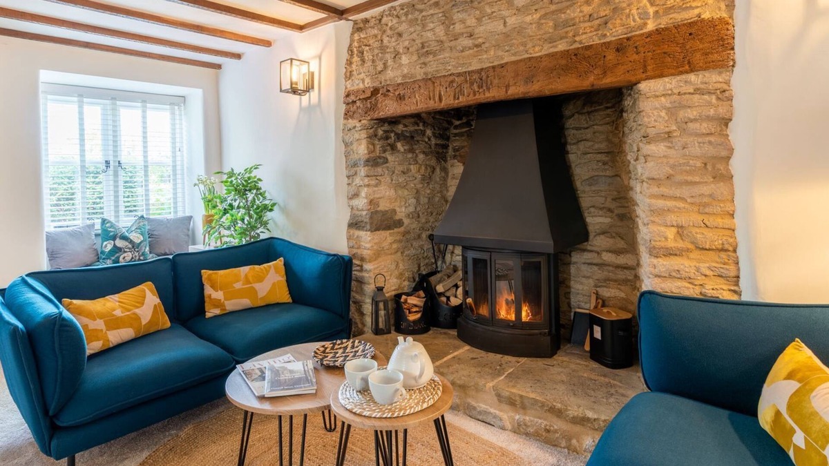 Meysey Hampton Cottage | Gable Cottage - Dog Friendly, Meysey Hampton near Cirencester
