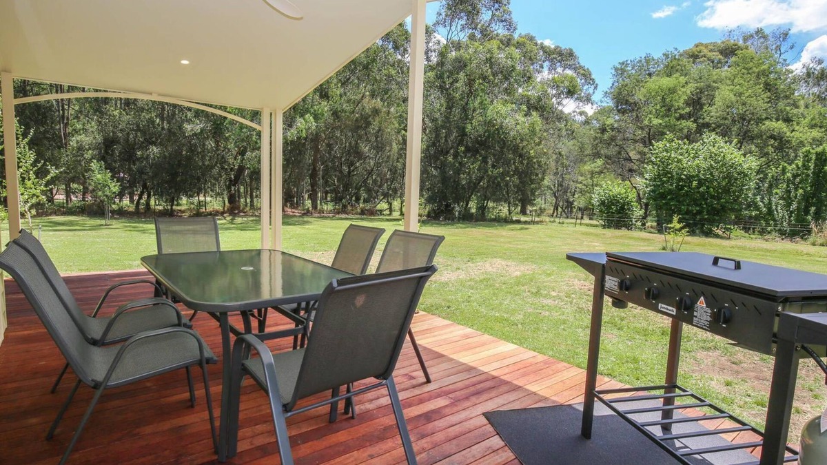 Wandiligong House | GABLES: Wandiligong township