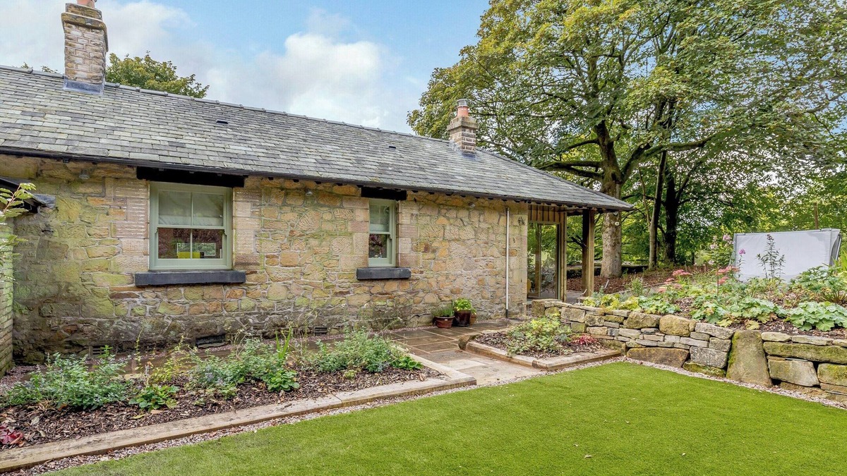 Buxton Cottage | Gadley Cottage - UK31490