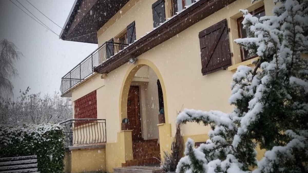 Gilly-sur-Isere House | Gaia - Grignon - Gîte