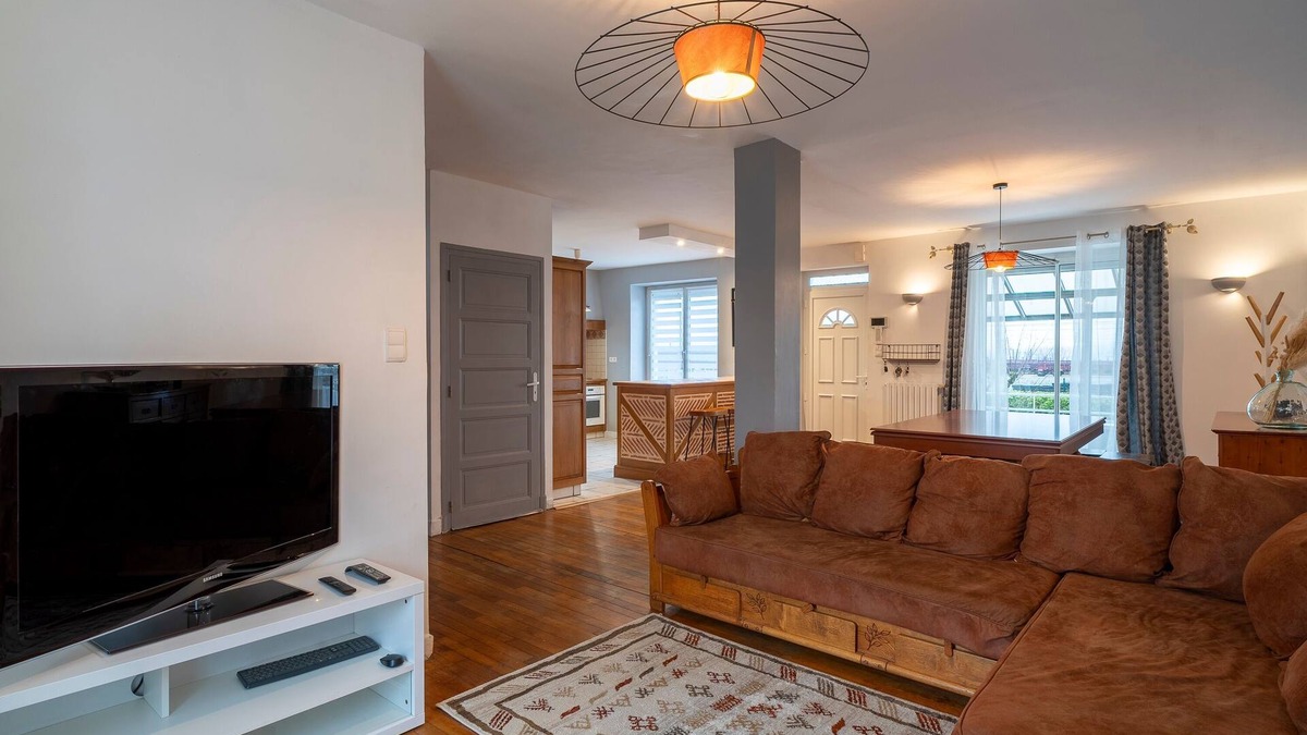 Brive-la-Gaillarde House | Gaillarde - Maison pour 8 avec grand jardin
