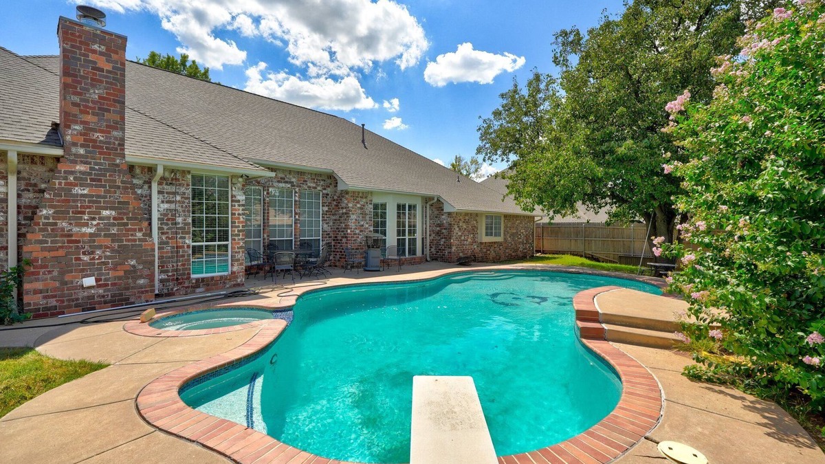 Remington Villa | GAILLARDIA COUNTRY CLUB⛳THREE KING BEDS🛏️HEATED POOL🏊HOT TUB♨️POOL TABLE🎱