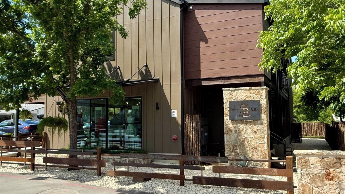 Wimberley House | Gaines Ranch on the Square | 5 Boutique Suites | Walkable Wimberley Stay