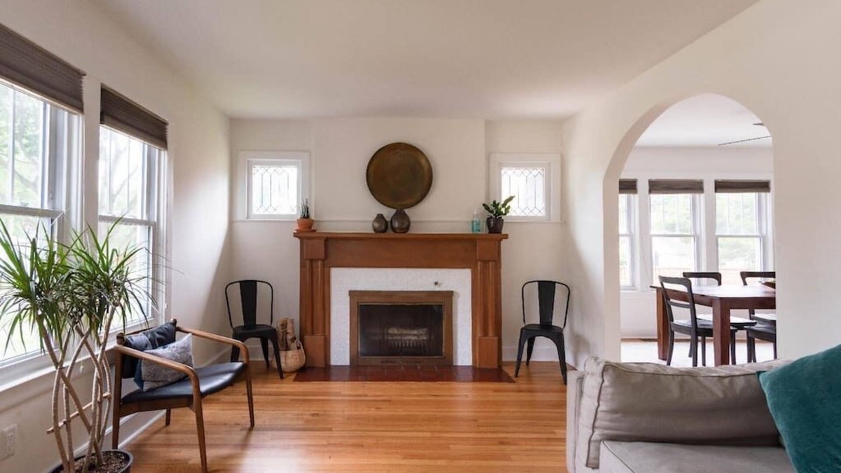 Royal Oak House | Gains House - Central Location - Best Neighborhood - Modern Farmhouse