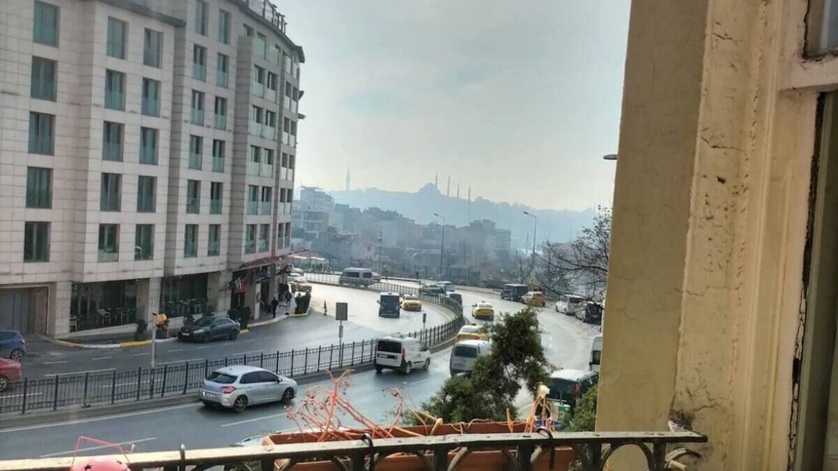 Pera Apartment | Galatada Muhteşem Tarihi Daire