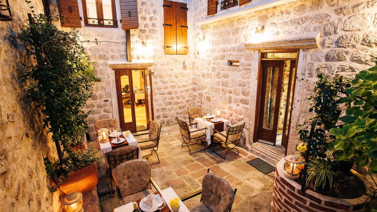 Prcanj Hotel | Galathea Hotel