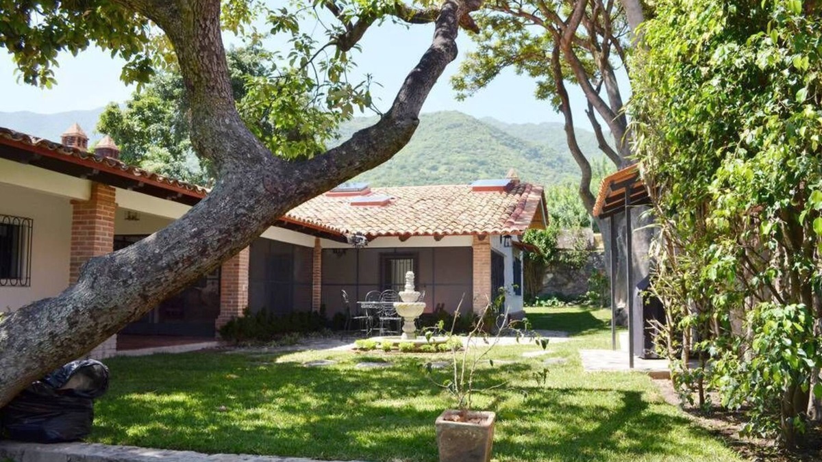 Ajijic Villa | Galeanas (African Tulip Trees). True hacienda-style elegant living in Ajijic.