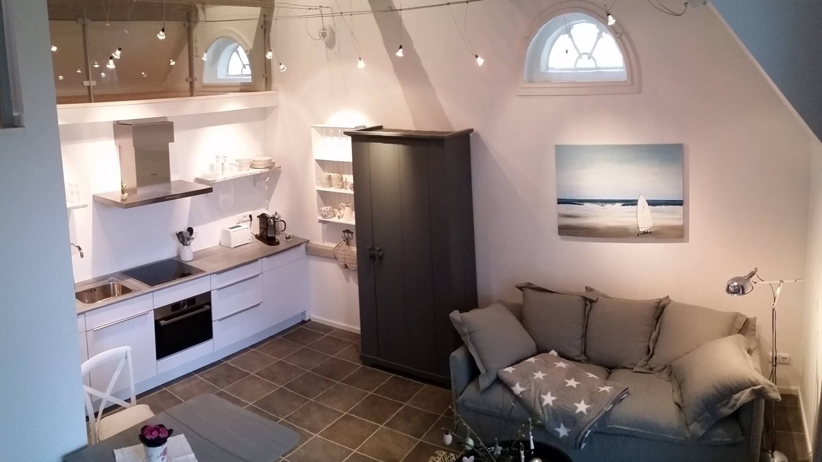 Wasserkoog Apartment | Galerie25.quiet, cozy loft under thatch