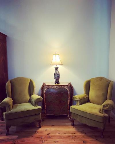 Buffalo Hotel | Gallery 904