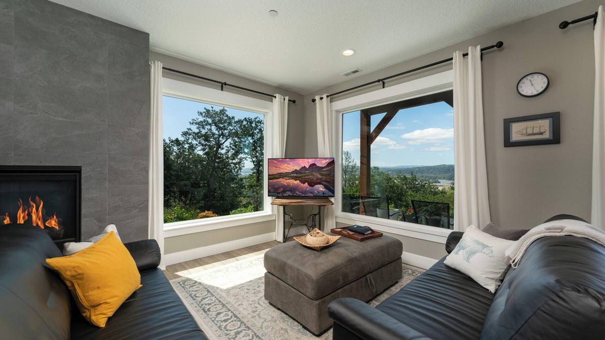Carrolls Cabin | Gallery of Picture Windows, River & Garden Views, Living landscapes :Kalama Oaks