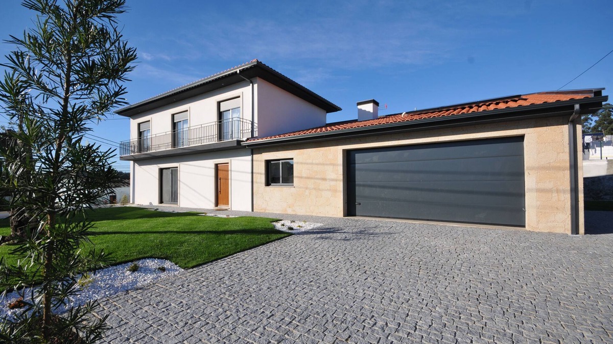 Barcelos House | Gallo`s House, a place of excellence in the north of the country.