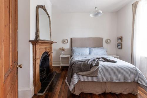South Launceston House | Galvin Town Cottage, convenient to CBD