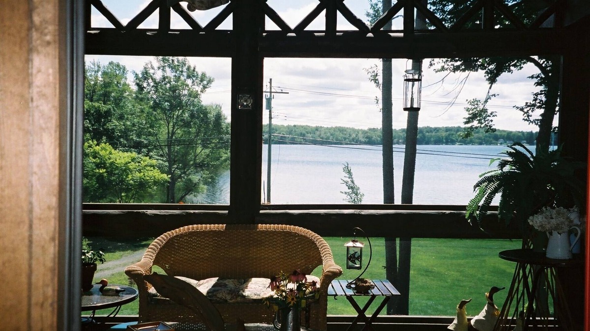 Galway House | GALWAY LAKE ADIRONDACK GETAWAY 3 BEDROOMS, 3 BATH SLEEPS 6