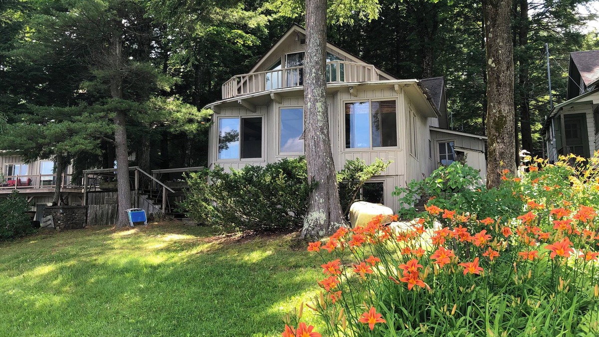 Galway Cabin | Galway Lakefront Camp with a View