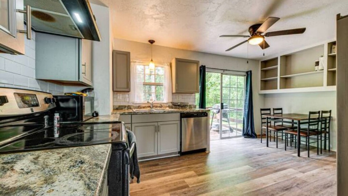 Tallahassee House | Game Getaway 7m to Doak/Downtown, 5 TLH. Private