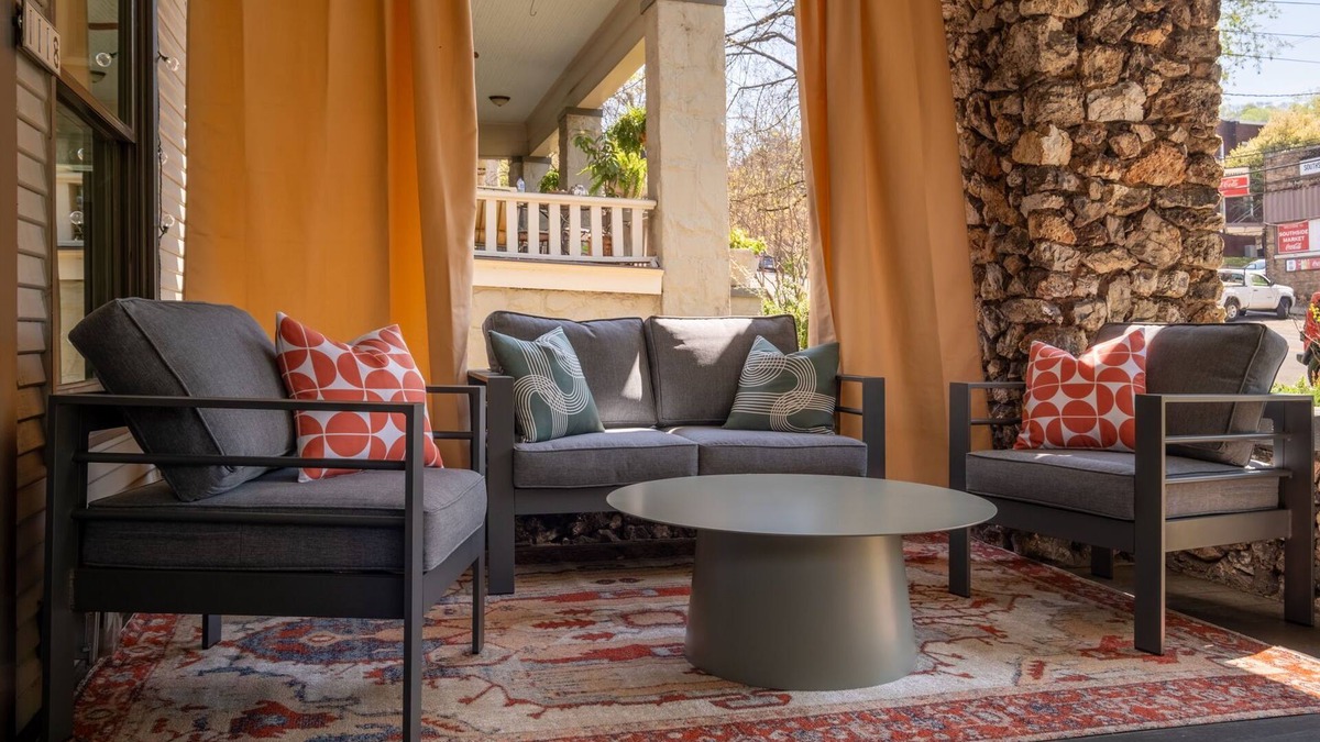 Glen Iris House | Game Rm+Fire Pit/Upscale living in heart of BHM