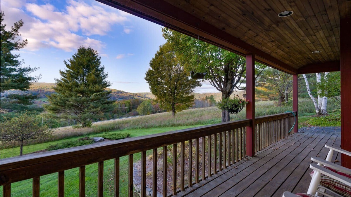 Quechee House | Game Room/Bar, Sleeps 14 - Mountain View Estate