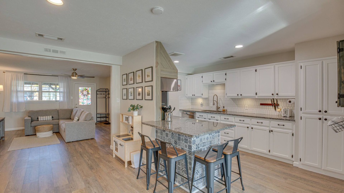 Aubrey House | Game Room & Fire Pit: Family-Friendly Aubrey Home