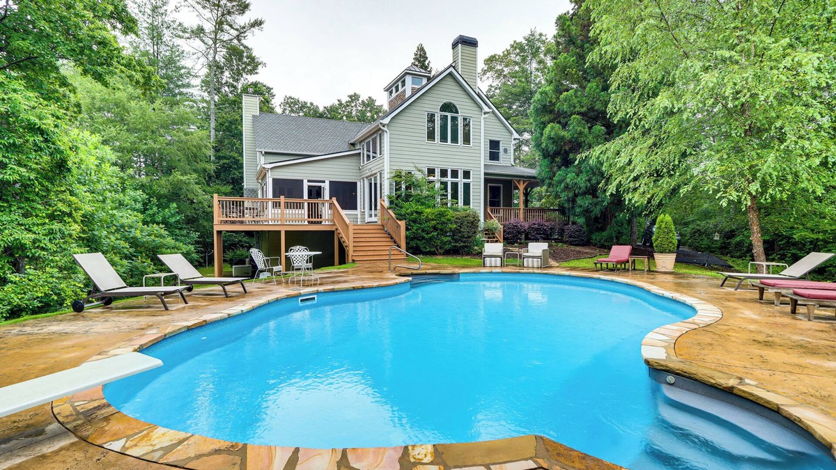 Dahlonega House | Game Room & Pool: Group Getaway in Dahlonega!
