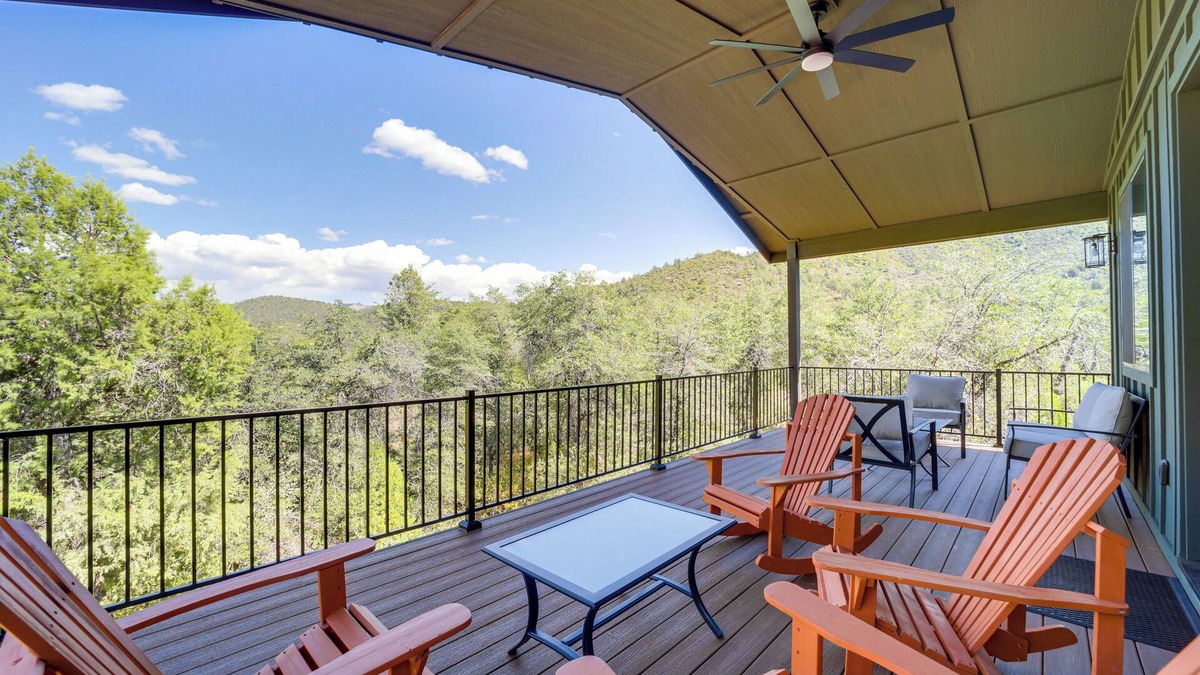 Payson Cabin | Games & Outdoor Seating: Cabin in Scenic Payson!