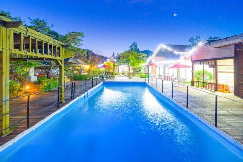 Buk House | Gapyeong Adelheim Pension Dogs Allowed, Group Rooms, Spa